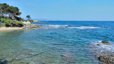 Œuvre de tetedelinotte: côte varoise vers Saint Aygulf