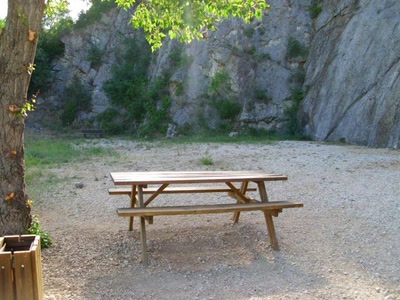 Résultat de recherche: pique nique vers st jean de maruejols