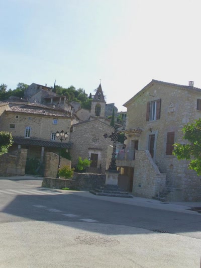 Résultat de recherche: village de rochegude