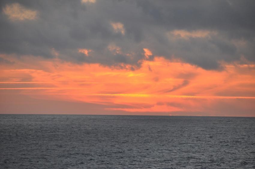 coucher de soleil sur océan