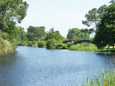 Résultat de recherche: Lacs Landais