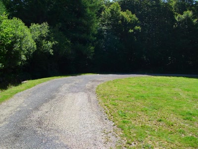 Résultat de recherche: pique nique vers salgues