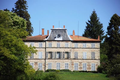 Résultat de recherche: chateau de la Rey , Loire 42