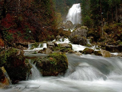Œuvre de guyjass: Cascade Saint Pierre de Chartreuse