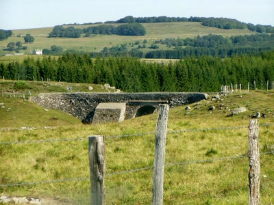 Résultat de recherche: pont vers nasbinals
