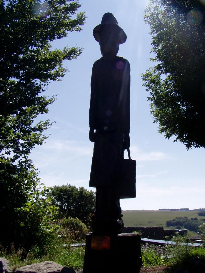 statue aubrac
