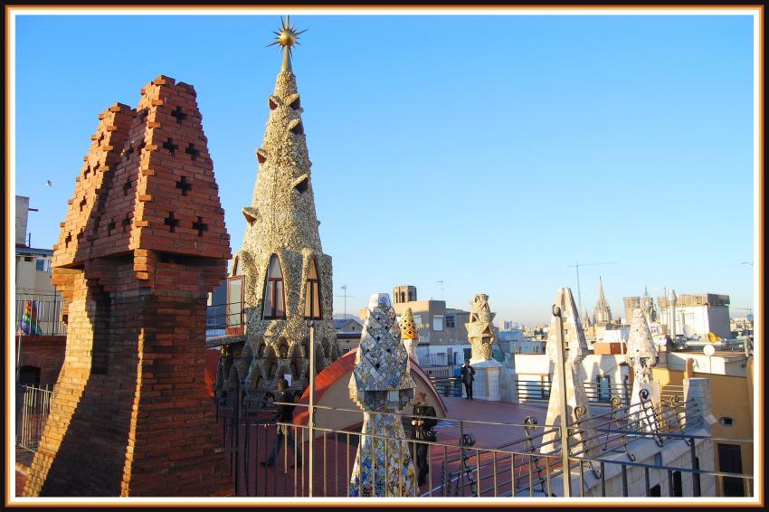 Barcelone - Palais Güell - Cheminée