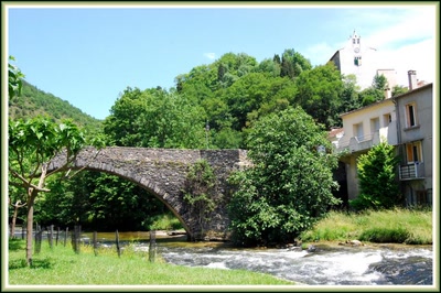 Sur les bords de l'Aude à Axat (11)