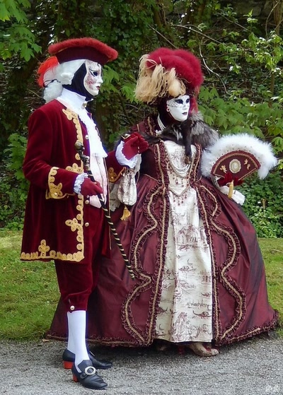 Annevoie : son château, ses jardins, ses costumés 